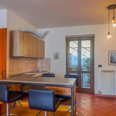 A Due Passi Dal Con Box Apartamento