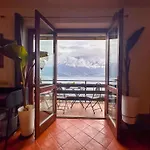 Apartment A Due Passi Dal Con Box *