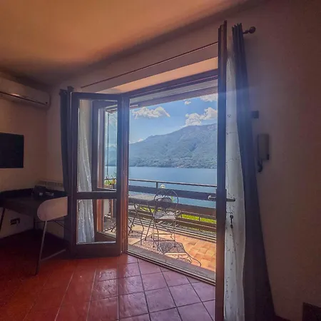 A Due Passi Dal Con Box Apartment Dorio