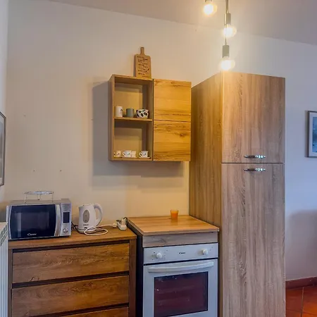 A Due Passi Dal Con Box