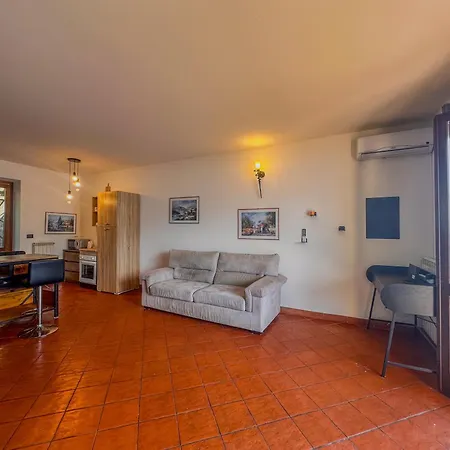 A Due Passi Dal Con Box