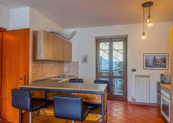 A Due Passi Dal Con Box Apartment