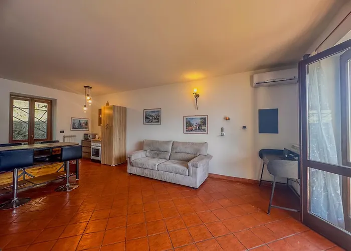 A Due Passi Dal Con Box